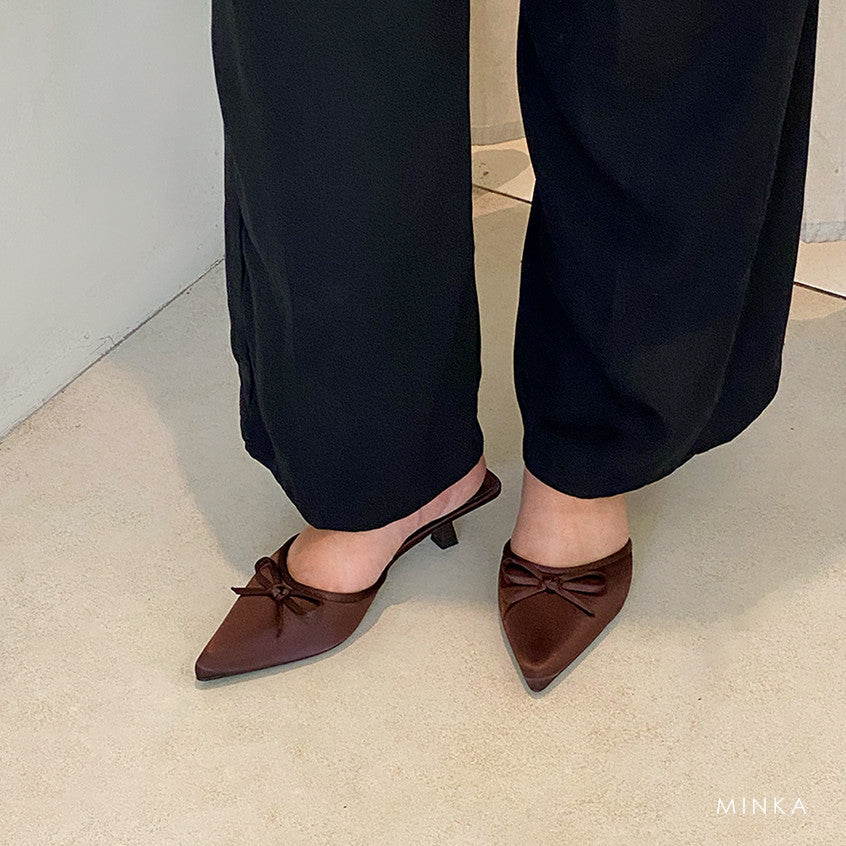 Valentine Kitten Pumps