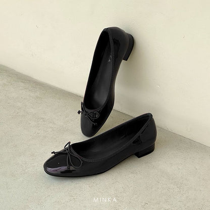 Daisy Bow Pumps