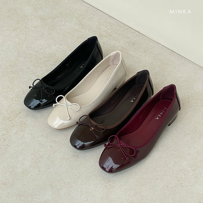 Daisy Bow Pumps