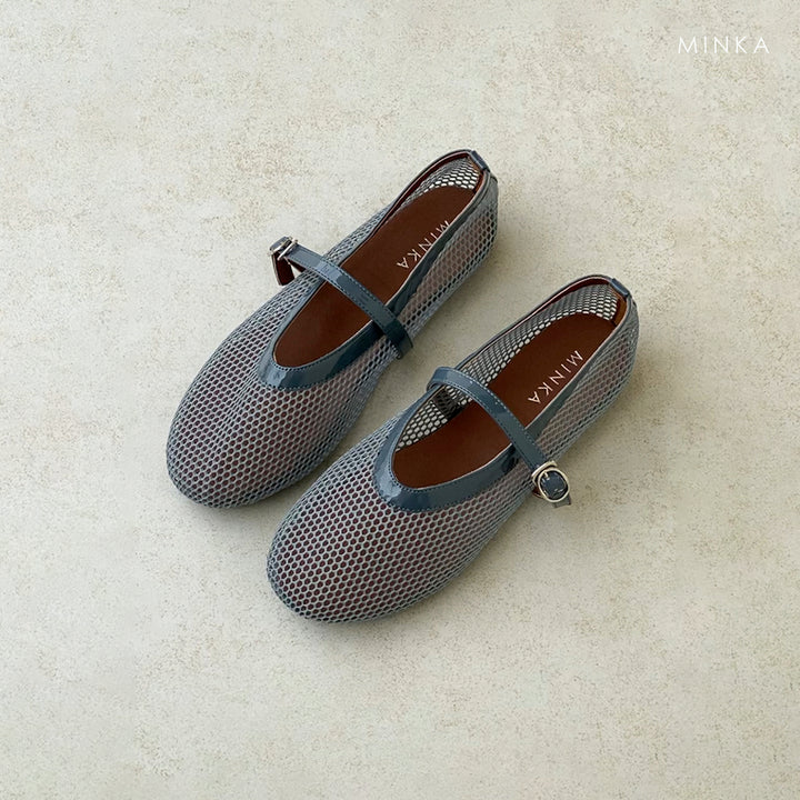 Sole Serene Flats in blue – breathable mesh flats