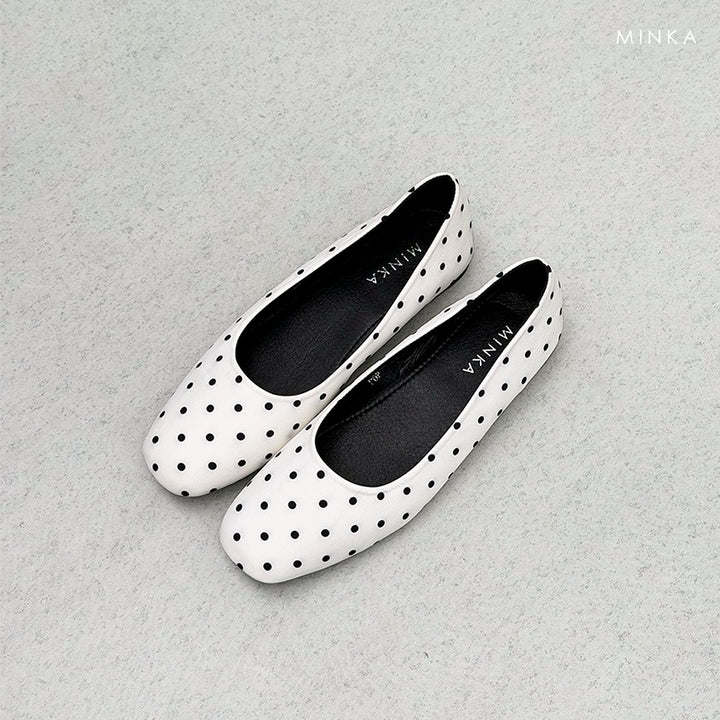POP Polka-Dot Flats in white – satin polka-dot flats