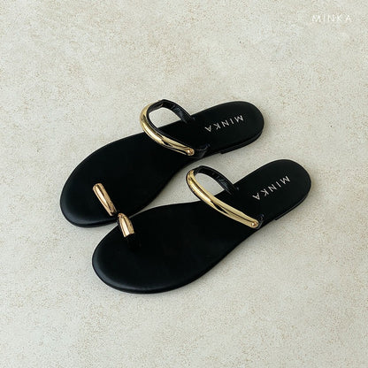 NOIR Open Toe Flat