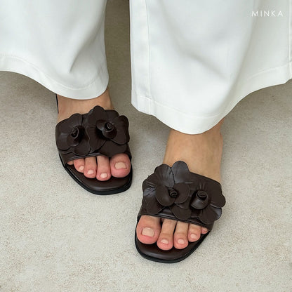 WARA Flora Square Toe Flats