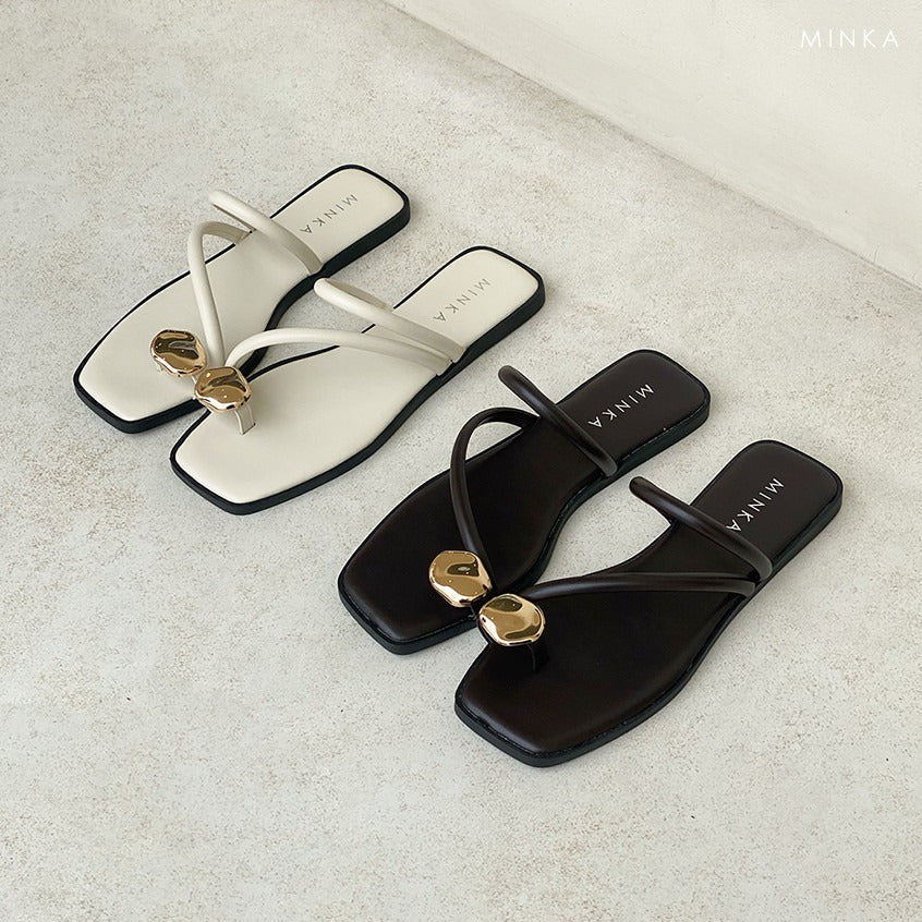 Lux Square Toe – flat sandals with gold detail for women