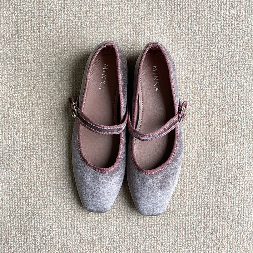 Celeste Mary Jane Pumps in pink – square-toe Mary Jane flats