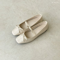 ERY Mary Jane Bow Flats