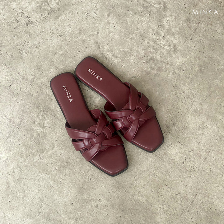 Eliza Flat Slippers in maroon – woven square-toe flat sandals